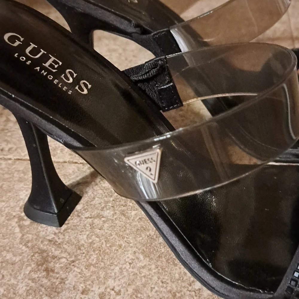 Guess shoes - Picture 3 of 10